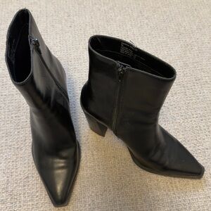 Steve Madden Black Pointed Toe Heeled Boots